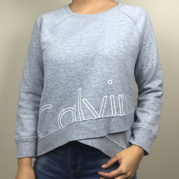 Calvin Klein performance gray sweater!!😍 - Picture 4 of 8